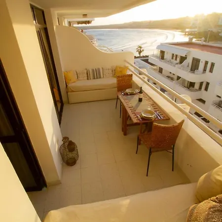 Διαμέρισμα Medano4you Red Square Dream